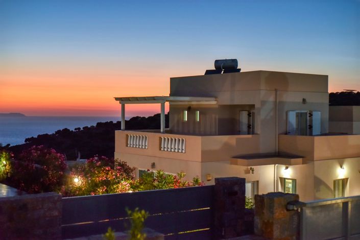 Image No.3-2 Bed Villa for sale