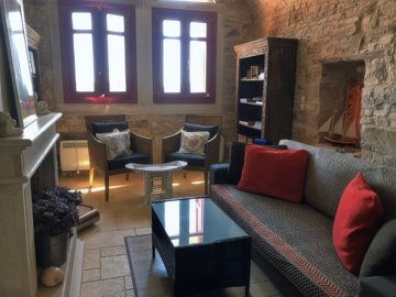 elxis-at-home-in-greece-stone-home-in-mastic-