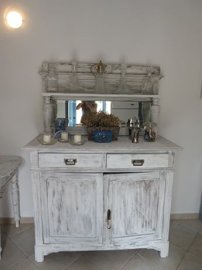 9-elxisathomeingreecechios-cabinet-1-s