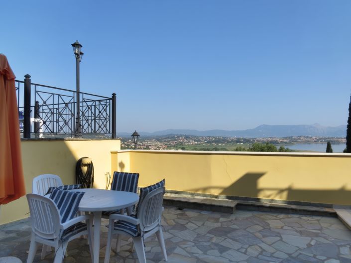 Image No.15-Villa de 6 chambres à vendre à Perama