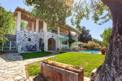 elxis-at-home-in-greecevilla-verdeafeatured
