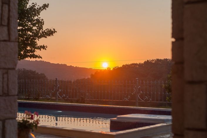 Image No.2-2 Bed Villa for sale