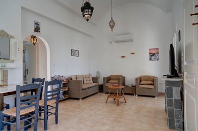 cycladic-home-santorini-elxis-at-home-in-gree