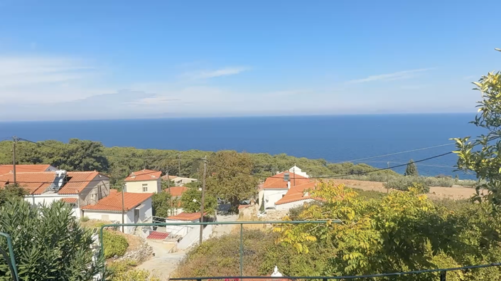 Image No.2-Villa de 2 chambres à vendre à Grèce centrale