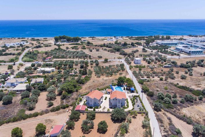 Image No.3-6 Bed Villa for sale