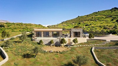 elxis-at-home-in-greece-villa-semeli-saktouri