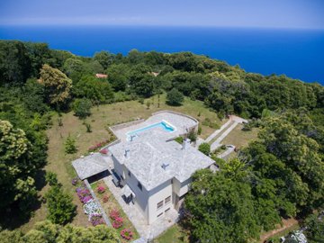 elxis-at-home-in-greece-stone-villa-in-tsagka