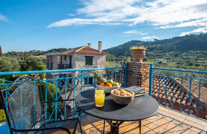 Image No.2-4 Bed Village House for sale