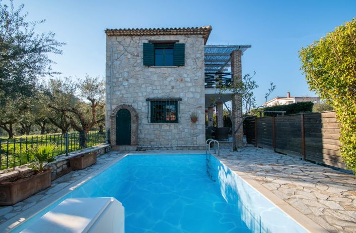 Image No.33-4 Bed Village House for sale