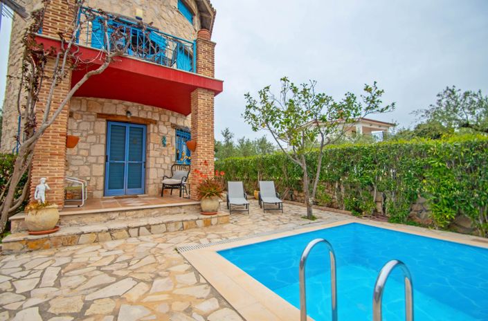 Image No.4-4 Bed Village House for sale