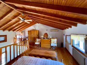 elxis-at-home-in-greecealonnisos-balcony17