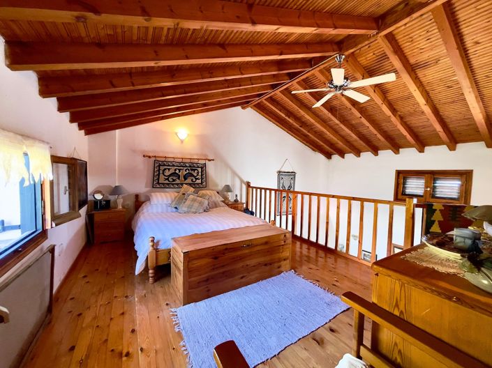 Image No.13-1 Bed Village House for sale