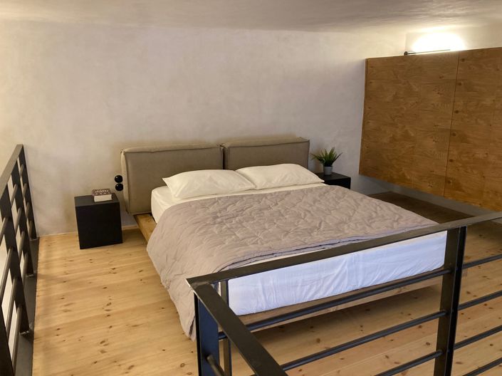 Image No.17-2 Bed Townhouse for sale