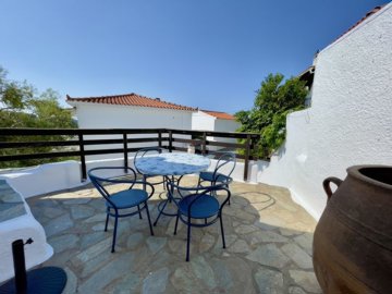 elxis-at-home-in-greecevillage-house-alonniso