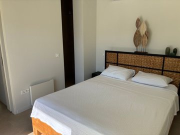 elxis-at-home-in-greecevillain-pogonia25