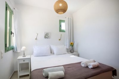 elxis-at-home-in-greecevilla-pool-gennadi14