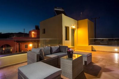 elxis-at-home-in-greecevilla-pool-gennadi5