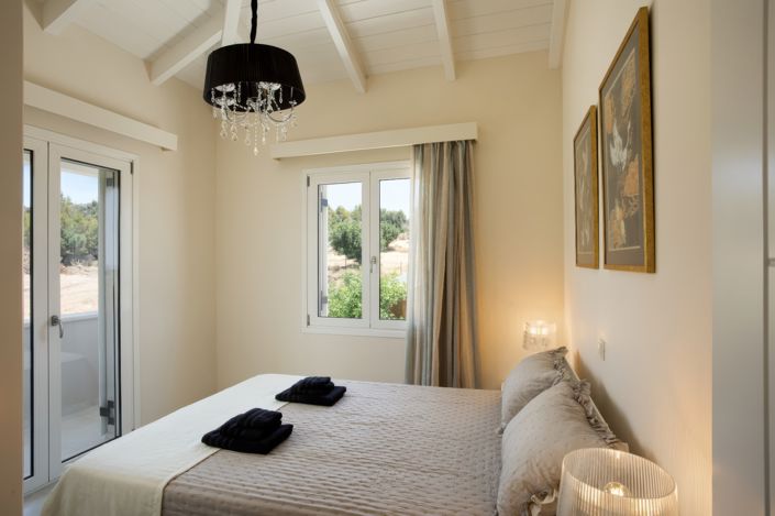 Image No.12-6 Bed Villa for sale