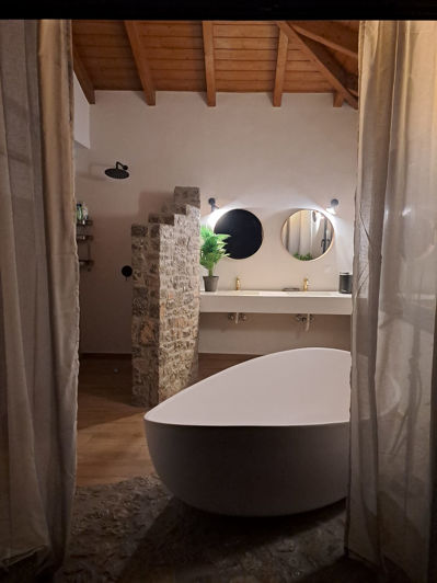 Image No.8-3 Bed Villa for sale