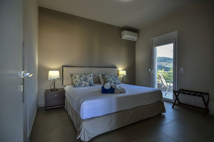 Image No.25-2 Bed Villa for sale