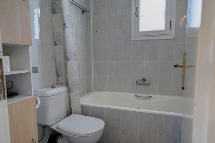 Image No.7-2 Bed Villa for sale