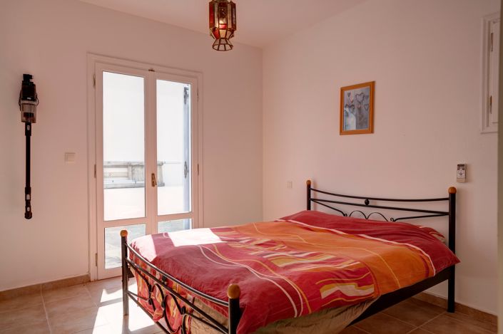 Image No.7-2 Bed Villa for sale
