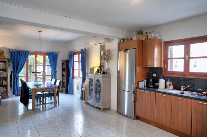 Image No.10-3 Bed Townhouse for sale