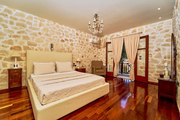 Image No.20-5 Bed Villa for sale