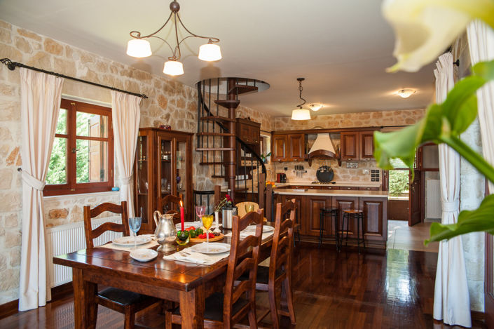 Image No.3-5 Bed Villa for sale