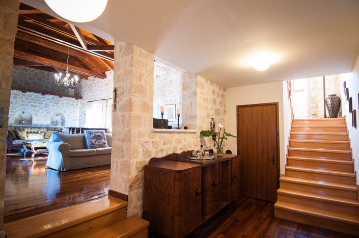 Image No.8-5 Bed Villa for sale