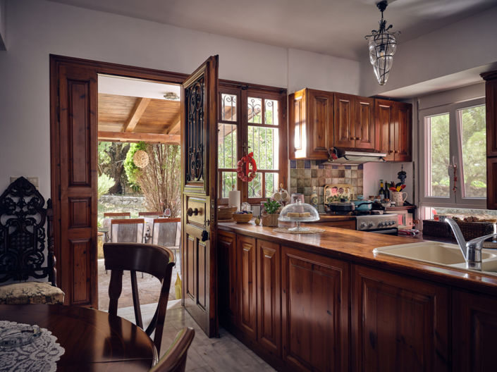 Image No.15-10 Bed Village House for sale