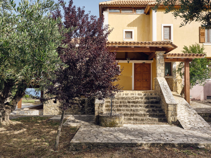 Image No.21-10 Bed Village House for sale