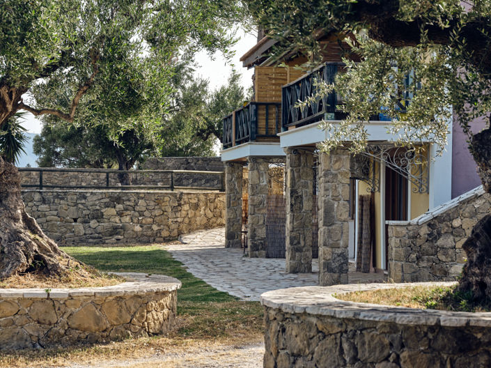 Image No.28-10 Bed Village House for sale