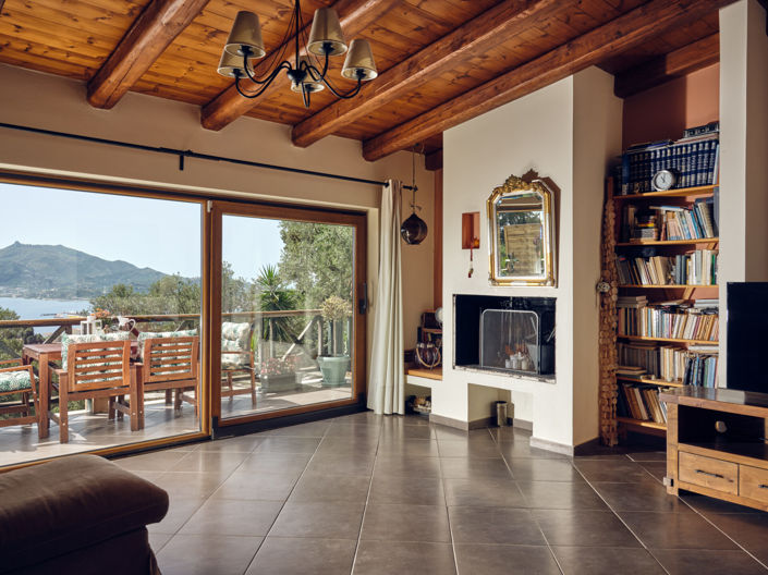 Image No.3-10 Bed Village House for sale