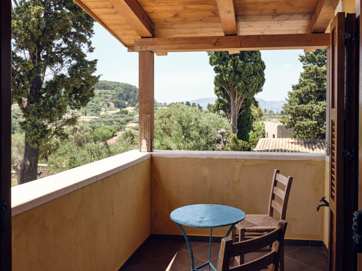 Image No.5-10 Bed Village House for sale