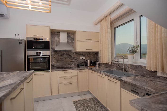 Image No.14-3 Bed Villa for sale