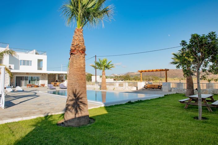 Image No.9-3 Bed Villa for sale