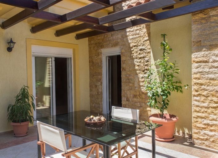 Image No.2-Villa de 5 chambres à vendre à Grèce centrale