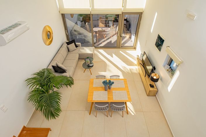 Image No.7-7 Bed Villa for sale