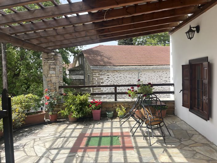 Image No.6-5 Bed Village House for sale