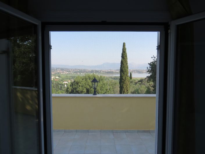 Image No.10-6 Bed Villa for sale