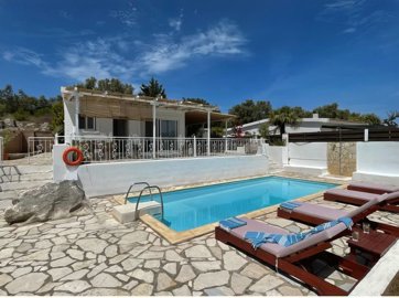 278611-elxis-at-home-in-greecevilla-in-megani