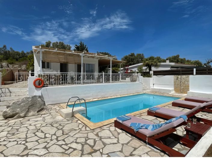 Image No.14-2 Bed Villa for sale