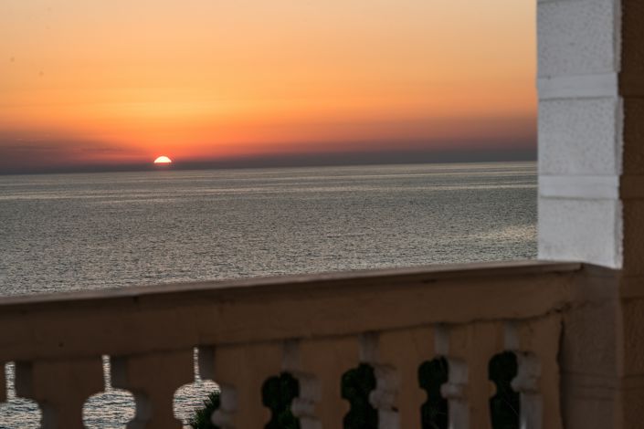 Image No.10-8 Bed Villa for sale