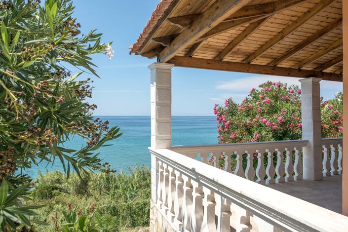 Image No.20-8 Bed Villa for sale