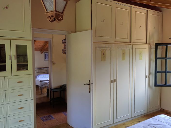 Image No.6-3 Bed Village House for sale