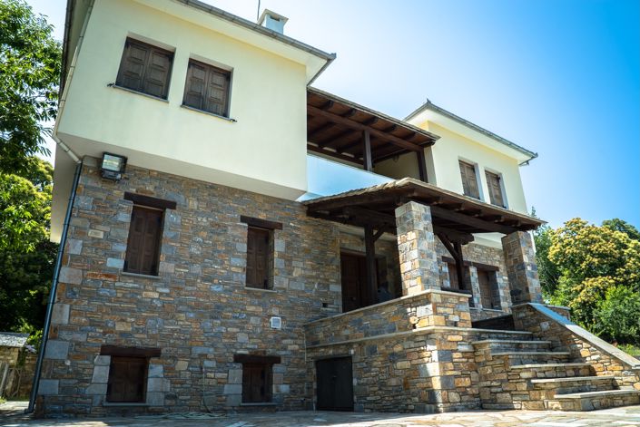 Image No.2-Villa de 5 chambres à vendre à Grèce centrale