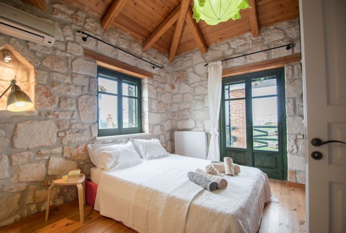 Image No.2-4 Bed Villa for sale