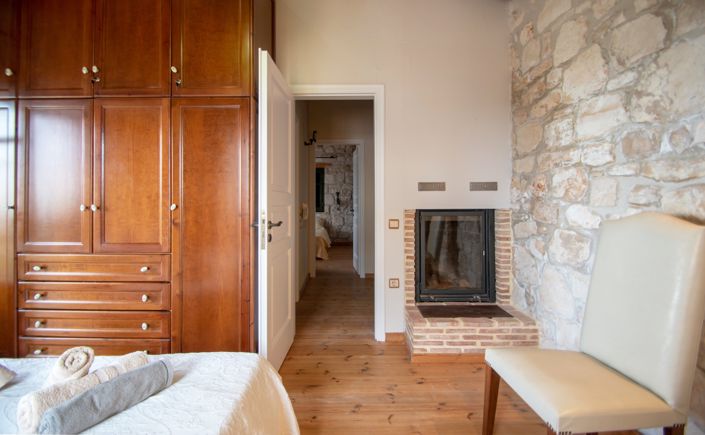 Image No.4-4 Bed Villa for sale