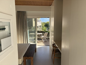 elxis20at20home20in20greece20sun-kissed20stud